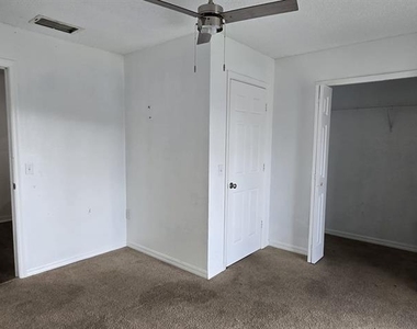 671 Royalty Court - Photo Thumbnail 7