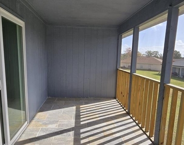 671 Royalty Court - Photo Thumbnail 14