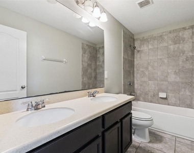 618 Merry Brook Circle - Photo Thumbnail 16
