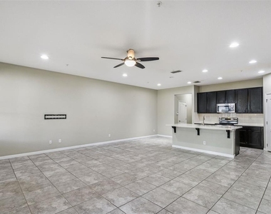 618 Merry Brook Circle - Photo Thumbnail 4