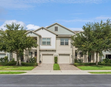 618 Merry Brook Circle - Photo Thumbnail 2