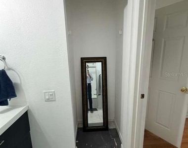 6214 Stevenson Drive - Photo Thumbnail 9