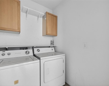 265 Meadowbrook Boulevard - Photo Thumbnail 23