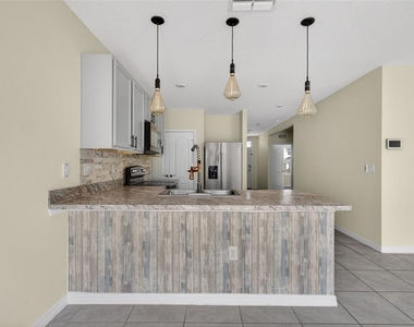 265 Meadowbrook Boulevard - Photo Thumbnail 6