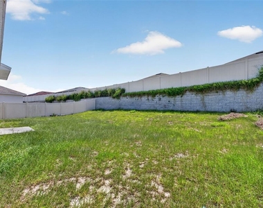 265 Meadowbrook Boulevard - Photo Thumbnail 24