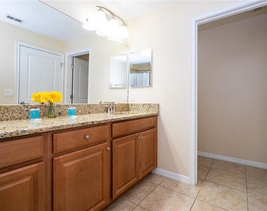 4908 Clock Tower Drive - Photo Thumbnail 38