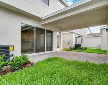 15179 Blue Peacock Lane - Photo Thumbnail 27
