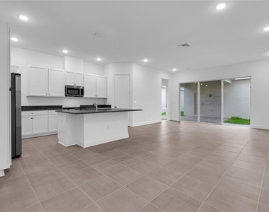 15179 Blue Peacock Lane - Photo Thumbnail 20