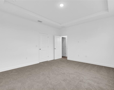 15179 Blue Peacock Lane - Photo Thumbnail 37