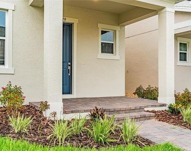 15179 Blue Peacock Lane - Photo Thumbnail 5