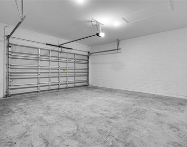 15179 Blue Peacock Lane - Photo Thumbnail 25