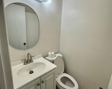 4113 S Semoran Boulevard - Photo Thumbnail 5