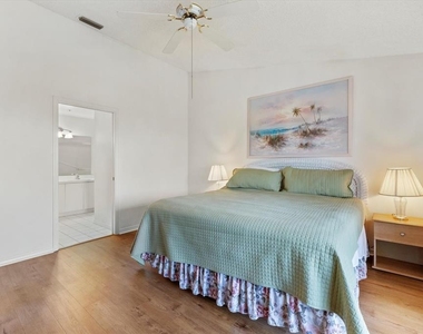 841 Waterside Drive - Photo Thumbnail 33