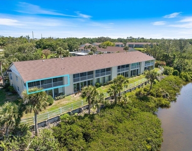 841 Waterside Drive - Photo Thumbnail 4