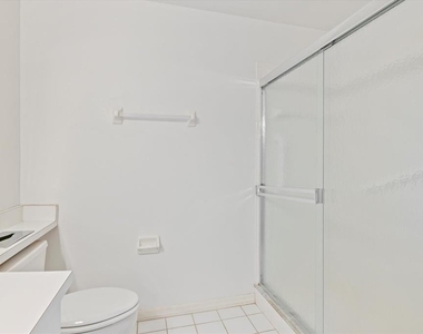 841 Waterside Drive - Photo Thumbnail 23