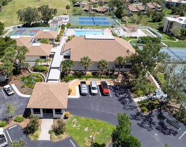 841 Waterside Drive - Photo Thumbnail 41