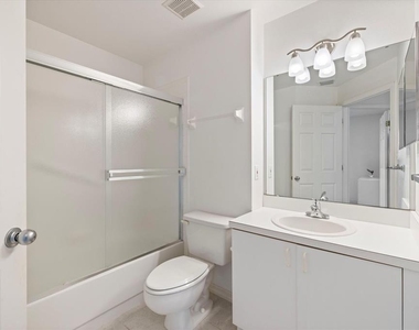 841 Waterside Drive - Photo Thumbnail 21