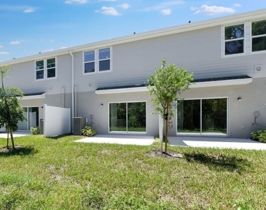 15148 Cuzcorro Court - Photo Thumbnail 31