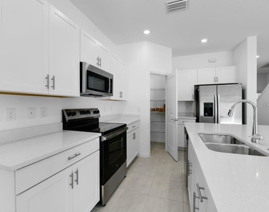15148 Cuzcorro Court - Photo Thumbnail 4