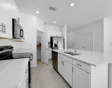 15148 Cuzcorro Court - Photo Thumbnail 3