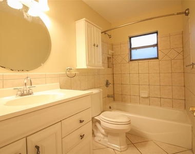 2014 Charnes Drive - Photo Thumbnail 15