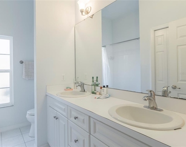 1486 Sw 87th Street - Photo Thumbnail 8
