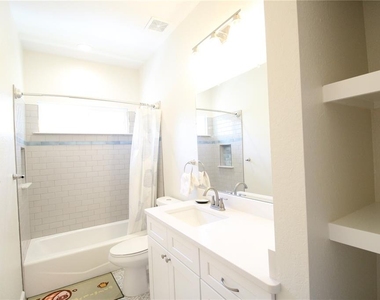 238 Ne 9th Street - Photo Thumbnail 21