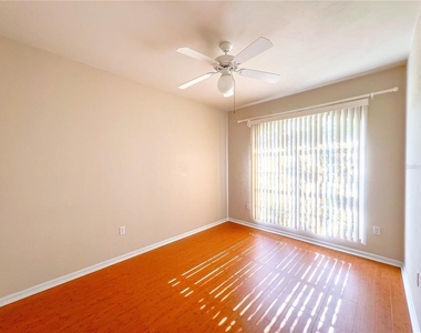 4332 Nw 34th Drive - Photo Thumbnail 7