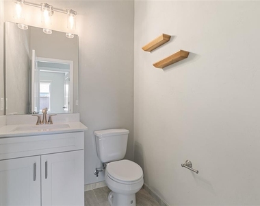 1689 Sw 71st Circle - Photo Thumbnail 18