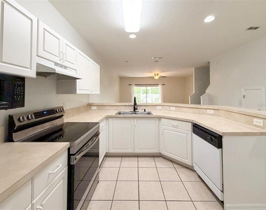 13200 W Newberry Road - Photo Thumbnail 6