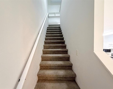 13200 W Newberry Road - Photo Thumbnail 16