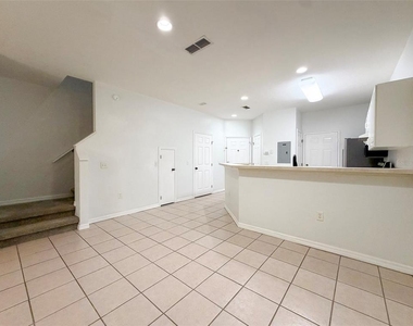13200 W Newberry Road - Photo Thumbnail 15