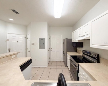 13200 W Newberry Road - Photo Thumbnail 8