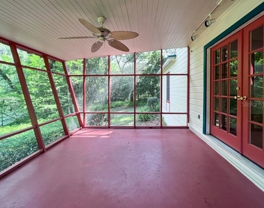 411 Nw 26th Street - Photo Thumbnail 26