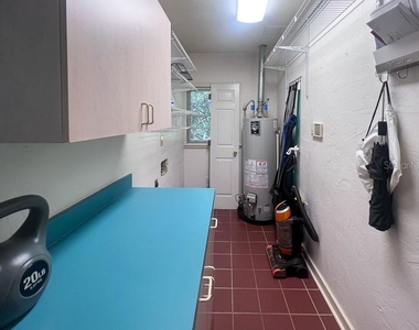 411 Nw 26th Street - Photo Thumbnail 6