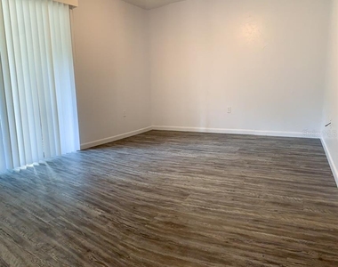 1213 Nw 39th Avenue - Photo Thumbnail 9