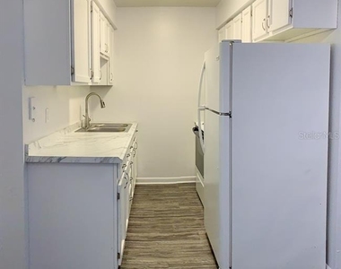1213 Nw 39th Avenue - Photo Thumbnail 4