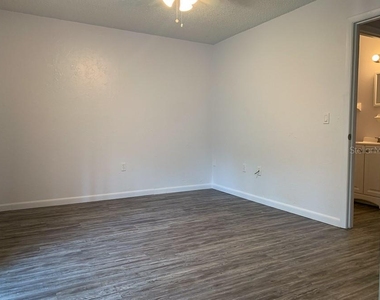 1213 Nw 39th Avenue - Photo Thumbnail 10