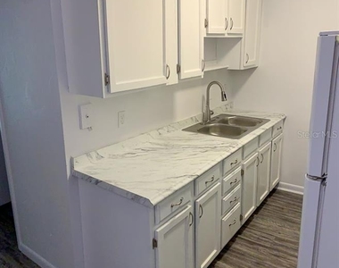 1213 Nw 39th Avenue - Photo Thumbnail 5