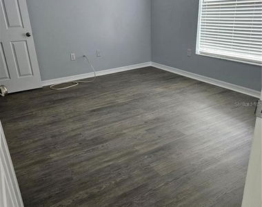 375 Willow Song Court - Photo Thumbnail 5