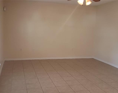 274 Curtis Avenue - Photo Thumbnail 7
