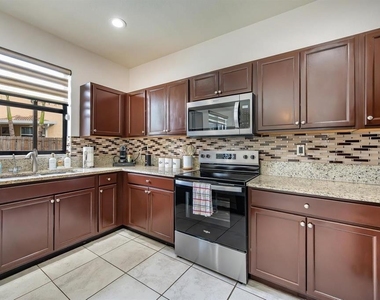 25006 Sw 118th Avenue - Photo Thumbnail 15