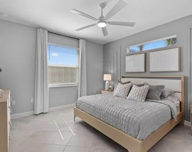 8462 Water Lily Court - Photo Thumbnail 12