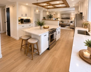 6805 22nd Avenue W - Photo Thumbnail 1