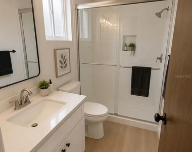 6805 22nd Avenue W - Photo Thumbnail 3
