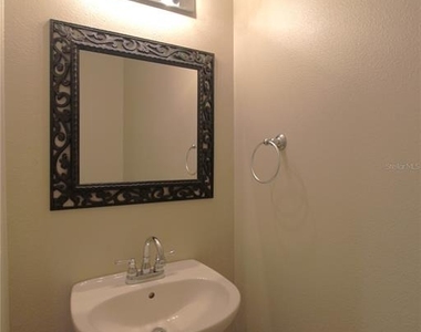 8828 White Sage Loop - Photo Thumbnail 7