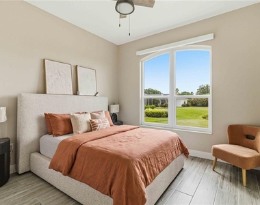 10622 Cheval Place - Photo Thumbnail 14