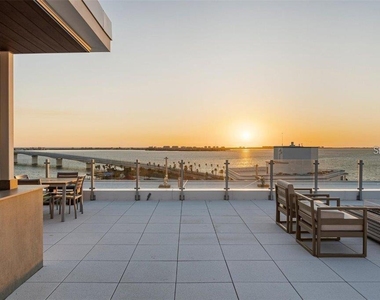111 Golden Gate Point - Photo Thumbnail 45