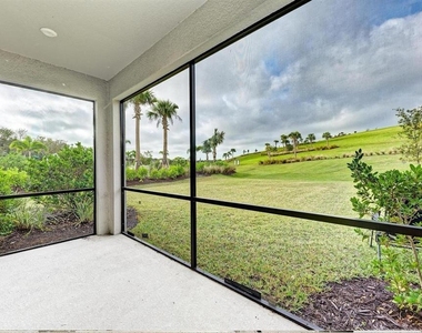 5564 Summit Glen - Photo Thumbnail 29