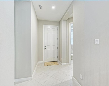 5564 Summit Glen - Photo Thumbnail 2